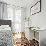 Spacious In Center With Air Conditioning And Desks By Renters * Varsovie