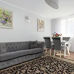 Appartement Spacious In Center With Air Conditioning And Desks By Renters *